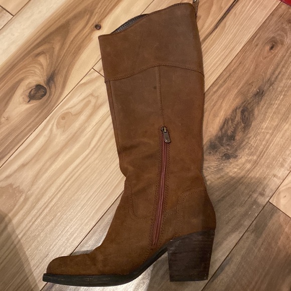 Guess Suede Boots - Picture 5 of 8